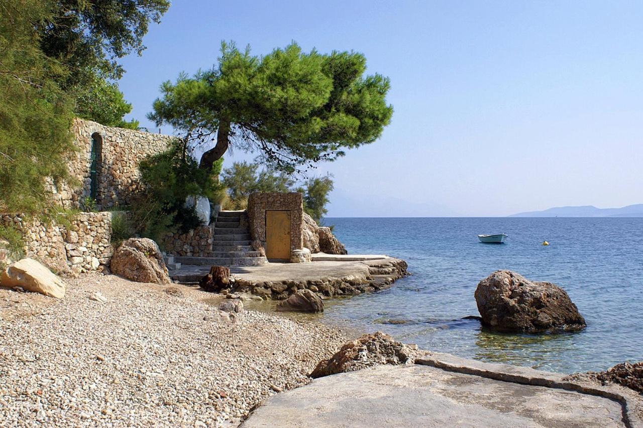 Family Friendly Apartments With A Swimming Pool Stanici, Omis - 18676 מראה חיצוני תמונה