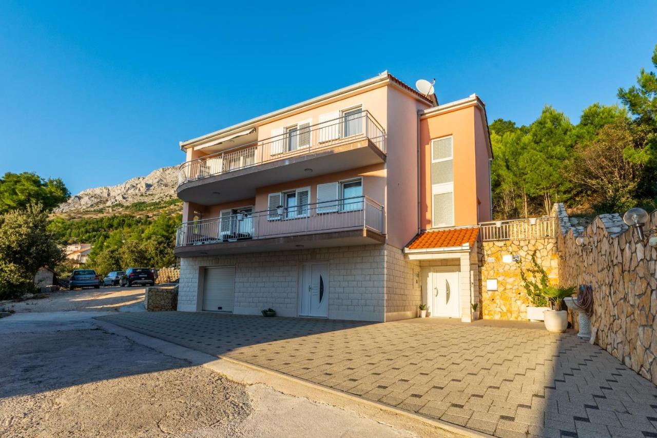 Family Friendly Apartments With A Swimming Pool Stanici, Omis - 18676 מראה חיצוני תמונה