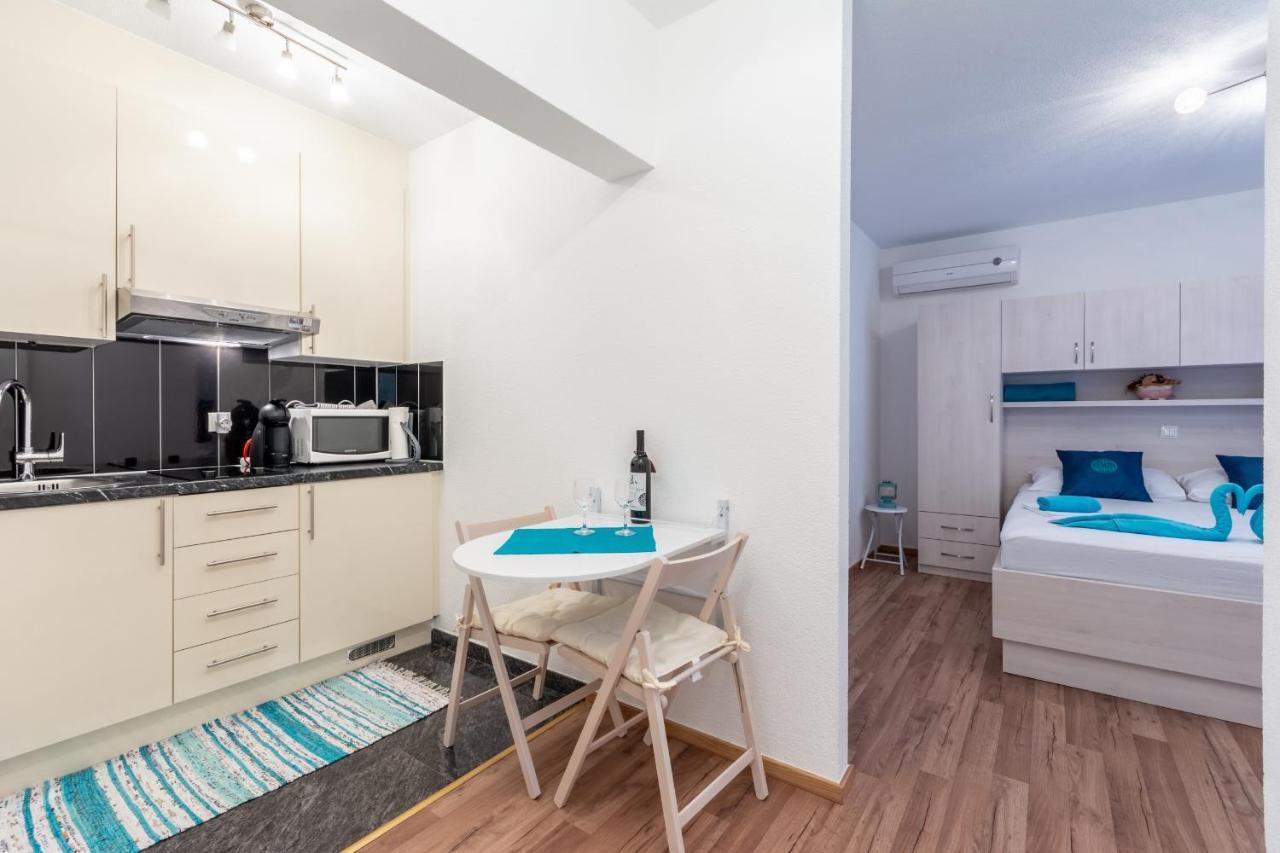 Family Friendly Apartments With A Swimming Pool Stanici, Omis - 18676 מראה חיצוני תמונה